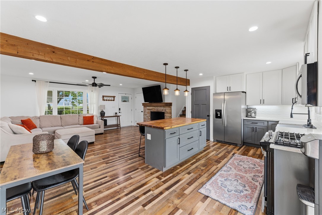 Hobby Horse Farms - Residential