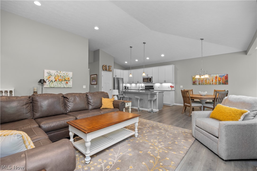 Lifestyles Of Meadow Lakes Sub - Residential