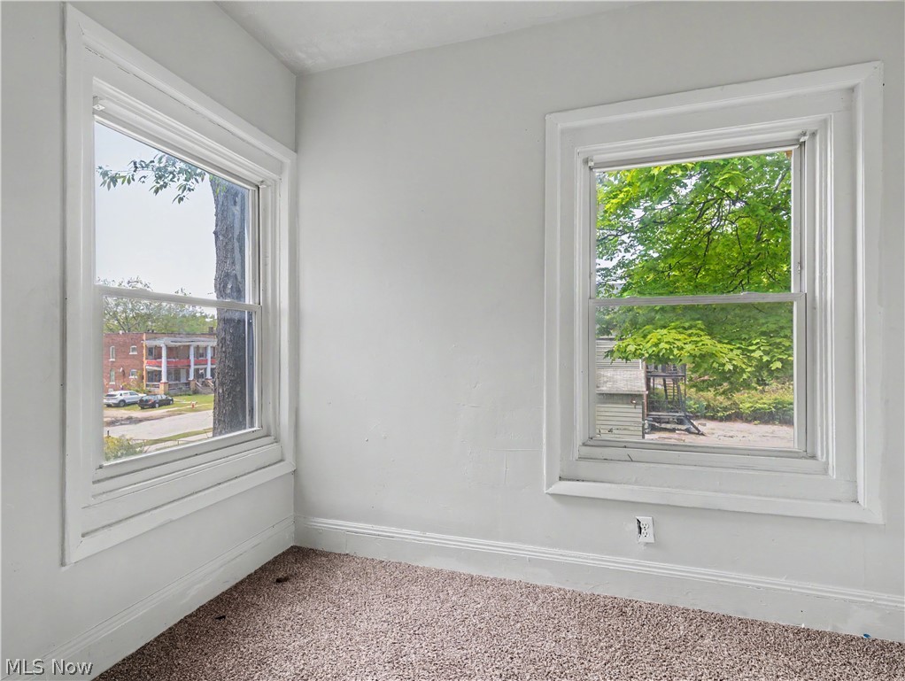 Amor & Carpenter - Commercial Sale