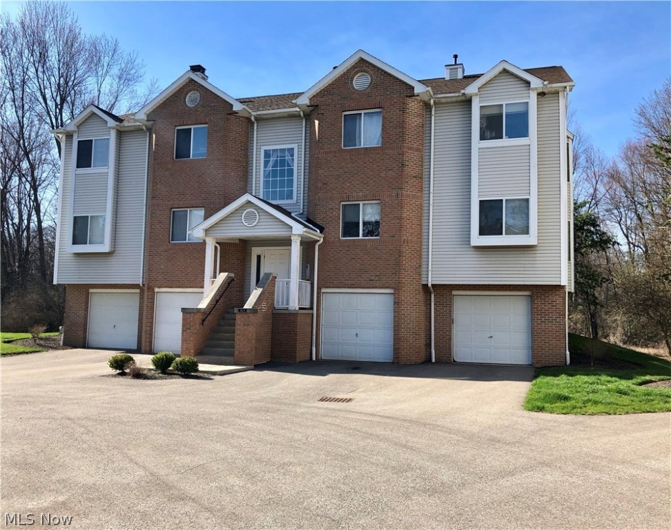 Village Pointe West - Residential