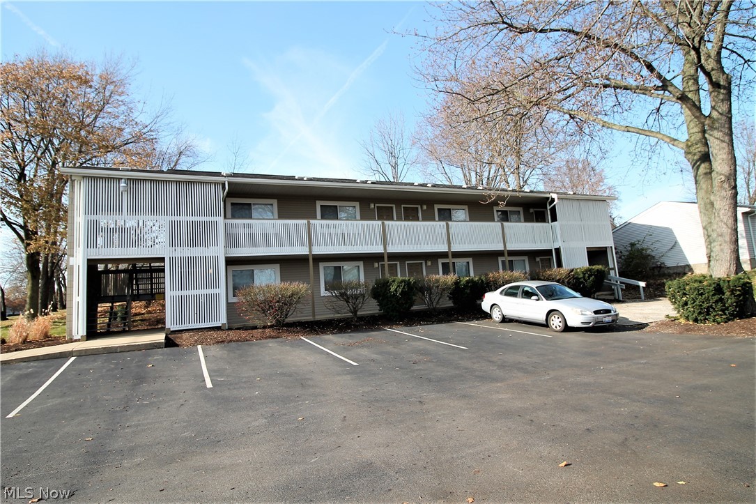 Come see this 2-story, 8 unit apartment building. Each unit is a one bedroom, in suite laundry room, living room and kitchen. Paved parking lot. Major improvements are vinyl siding and windows (2010), parking lot surface (2017), parking lot sealed (2018), exterior paint (2019) and roof is 15 years old. Gas Well with royalty. 
Revenue: $43,920   Tax: $6,600   Trash: $660   Maintenance: Other   Management: Other   Utilities: $3,000   Insurance: $3,000
Net Operating Income: $30,660    Cap Rate: 8.8%

Income: 1A-$525  1B-$515  1C-$515  1D-$525      2A-$525  2B-$520  2C-$535  2D-Place holder for manager