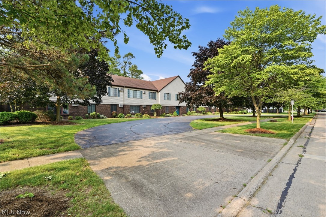 Pinewood - Residential