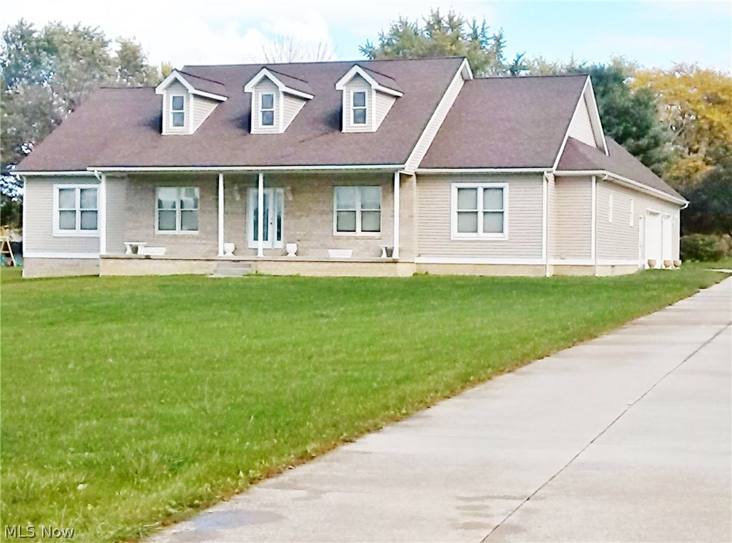 Looking for a spacious ranch in Poland this is it!  2700 Sq. Ft., 4 bedrooms, 3 baths, Foyer, Formal Dining Rm. Living Rm, the Great Rm has 15 ft. tall tray ceiling with gas  log  floor to ceiling Fireplace, French doors onto a large concrete patio. Beautiful Cherry kitchen cabinets, stainless steel appliances, breakfast bar.  Master suite with large master bath with whirlpool tub. Oversized ceramicv tile and real oak floors throughout. Full Basement is plumbed for 4rth bath & 2nd kitchen. Expandable second floor for additional living space. 4 car garage on large 133' x 258' Lot. Home Warranty!