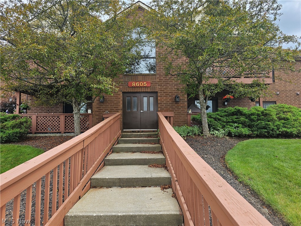 Country Lakes - Residential