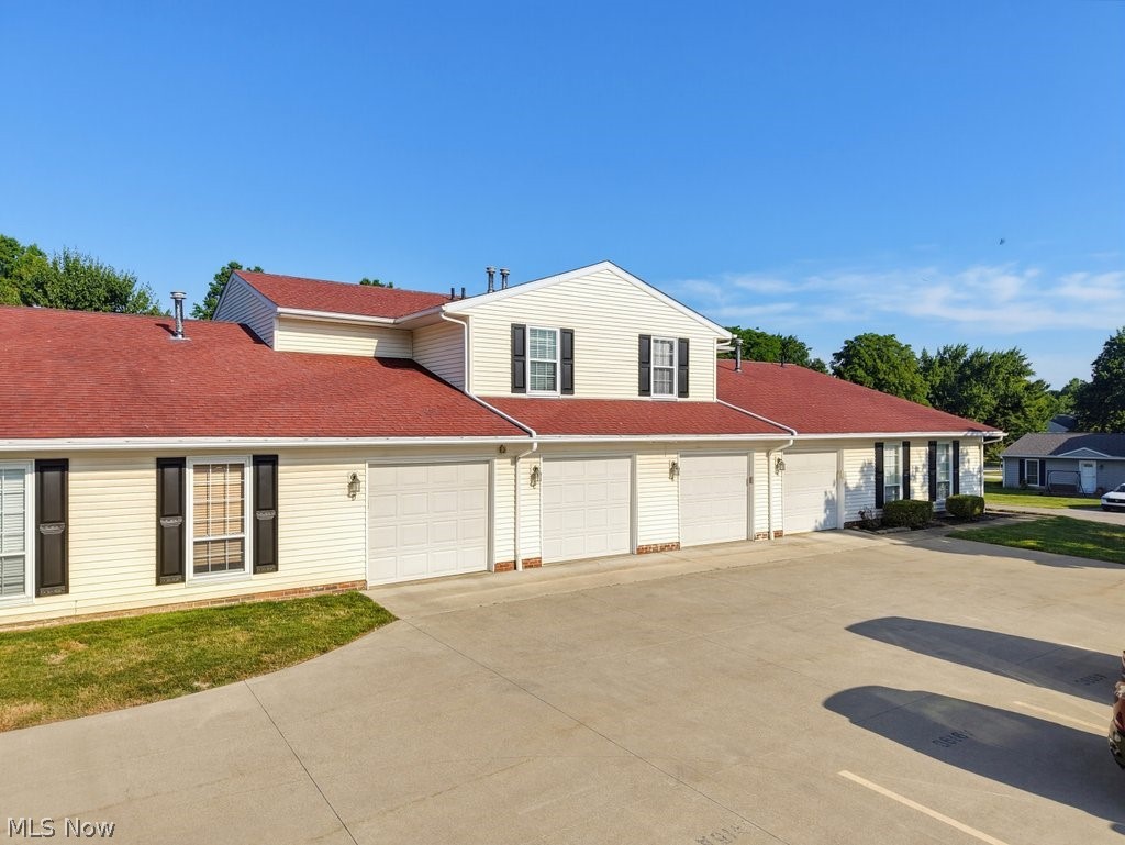 Welcome home to this inviting 3-bedroom, 1.5-bath condo offering comfort, convenience, and an unbeatable location!  Situated just steps from the community pool and clubhouse, you'll enjoy resort-style amenities including tennis courts, a playground, and beautifully landscaped common areas.  Inside, you will find a functional floor plan with spacious living areas, three comfortable bedrooms, and a half bath on the 1st floor to accommodate family and guests.  New furnace and whole condo carpet in 2026!  Whether you're a first-time home buyer, looking to downsize, or searching for a low-maintenance lifestyle, this condo is the perfect fit.    Located just minutes from Fox Den Golf Course, Silver Springs Park, shopping, dining, and everyday conveniences, this home combines peaceful community living with easy access to everything you need!   Pets are allowed with restrictions.   Book your showing today; this won't last long!