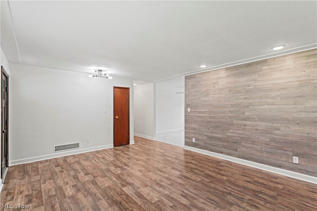 Dix Heights - Residential