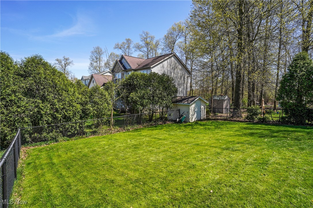 Knolls/Collins Pond - Residential