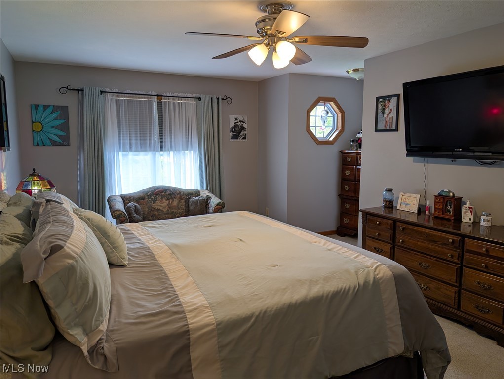 Knolls/Collins Pond - Residential