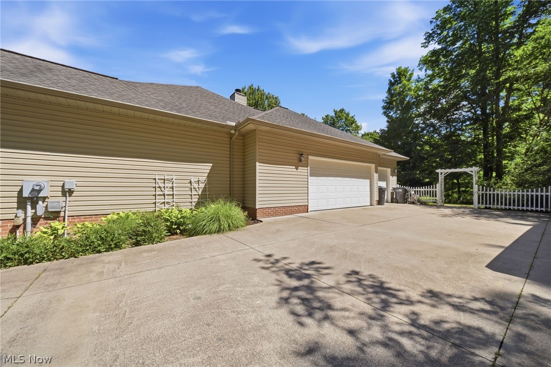 Lake View - Residential