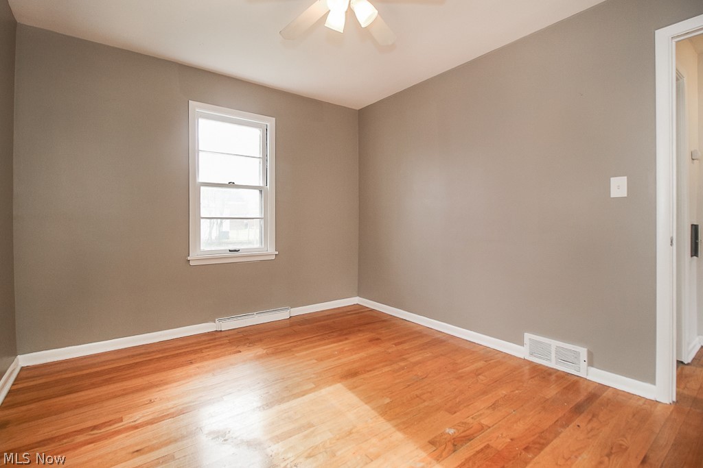 J Levines Hazelwood - Residential Lease