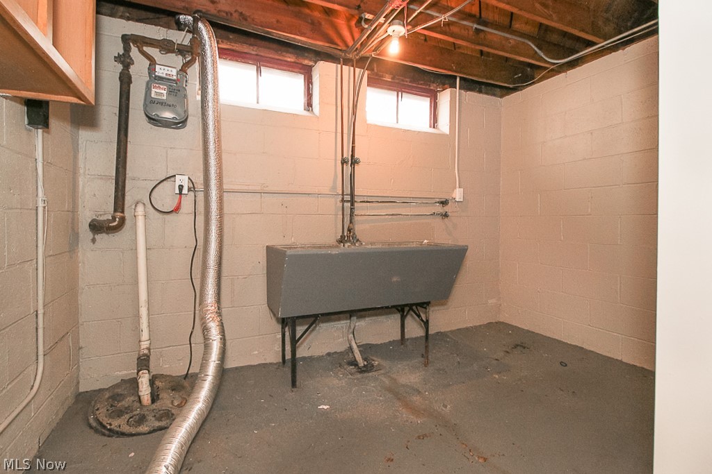 J Levines Hazelwood - Residential Lease