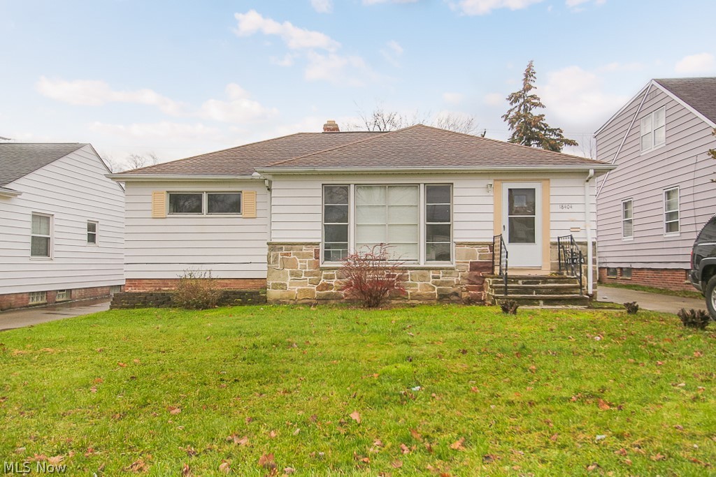 18404 Hazelwood Ave, Maple Hts - Spacious 3 bed 1.5 bath ranch!

$1065 rent / $1065 deposit
$40 application fee per adult
1-2 pets OK w/ approved PetScreening & PetFee (Some breed restrictions apply per HUD guidelines)
NO SMOKING
1 time $129 non-refundable set up fee paid at lease signing

$30/month required resident benefit package; can include personal property/liability insurance for an additional $5/month for $35/month total.

All applicants are required to fill out a PetScreening application, found on our website/app before being processed. Even if you have NO pets - this app must be filled out. 1 time, non-refundable pet fee of $200-300 per animal applies to all pets & must be paid prior to or when you pay your 1st month rent. (No fee for qualified assistance animals)

Our application is processed through secure site: Findigs. They require ID & income verification. Without this, your app will not be processed. They offer 24/7 chat support on their app directly if you