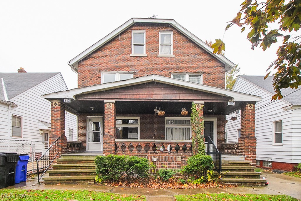 Charming Super Spacious 3-Bedroom 1-Bathroom Side by Side Duplex. Beautiful Woodwork. The 1st Floor Offers a Living Room , Formal Dining Room w/Wood Paneling & Built-in shelving, and Tons of Space! The Kitchen is a Great Size and has a Stove/Fridge for the resident to utilize! 3 Bedrooms and Full Bath on the 2nd Floor. Tenant is responsible for electric, gas, snow removal and $50 for water and sewer. schedule your showing today!