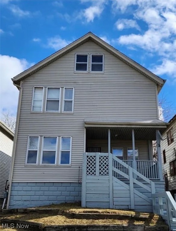 Beautifully renovated 2 bed down unit! Between lakewood and Brooklyn, and minutes from downtown! The kitchen boasts new cabinets, quartz countertops, LVP flooring, and modern fixtures! All of the newer kitchen appliances! The remodeled bathroom features new vanities, porcelain tile flooring, a porcelain tub surround, and modern lighting! The living rooms and dining rooms have brand new LVP flooring! Come see it today! PETS ALLOWED!