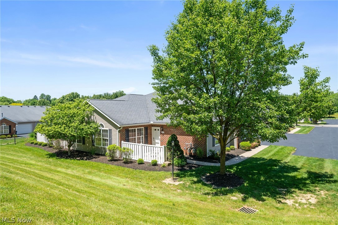 Woodbury Glen Condo - Residential