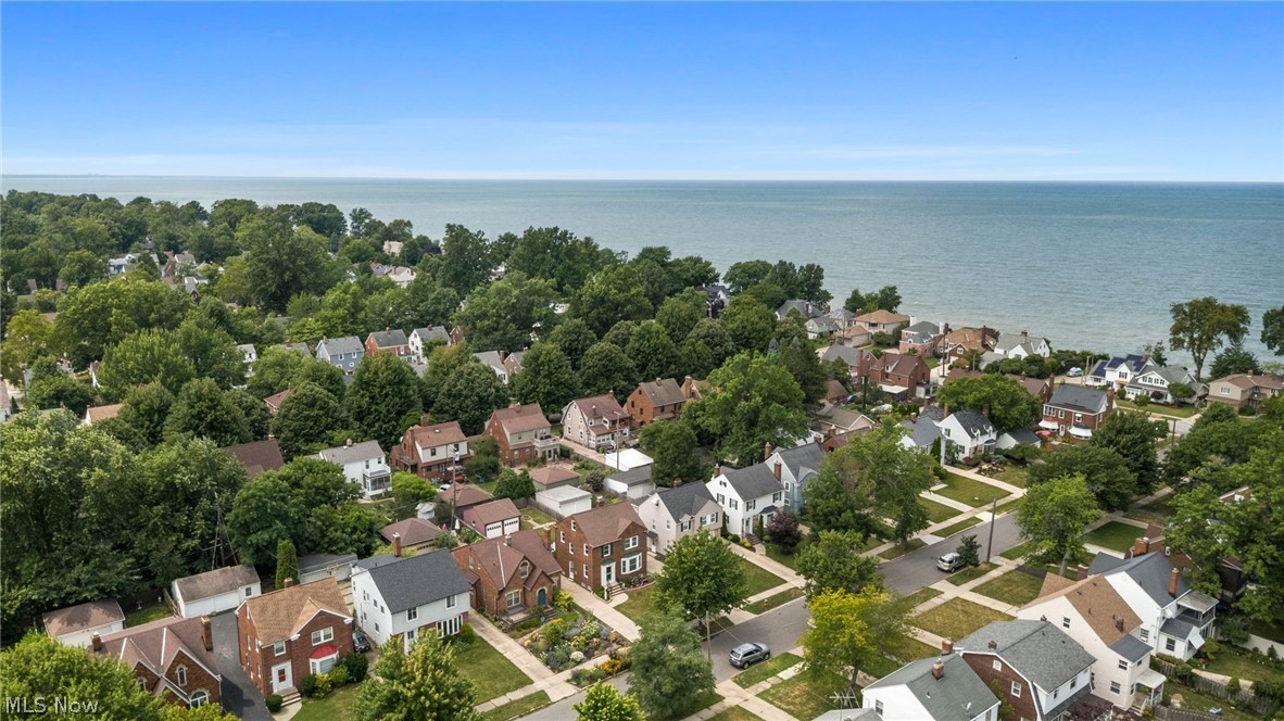 Utopia Beach - Residential
