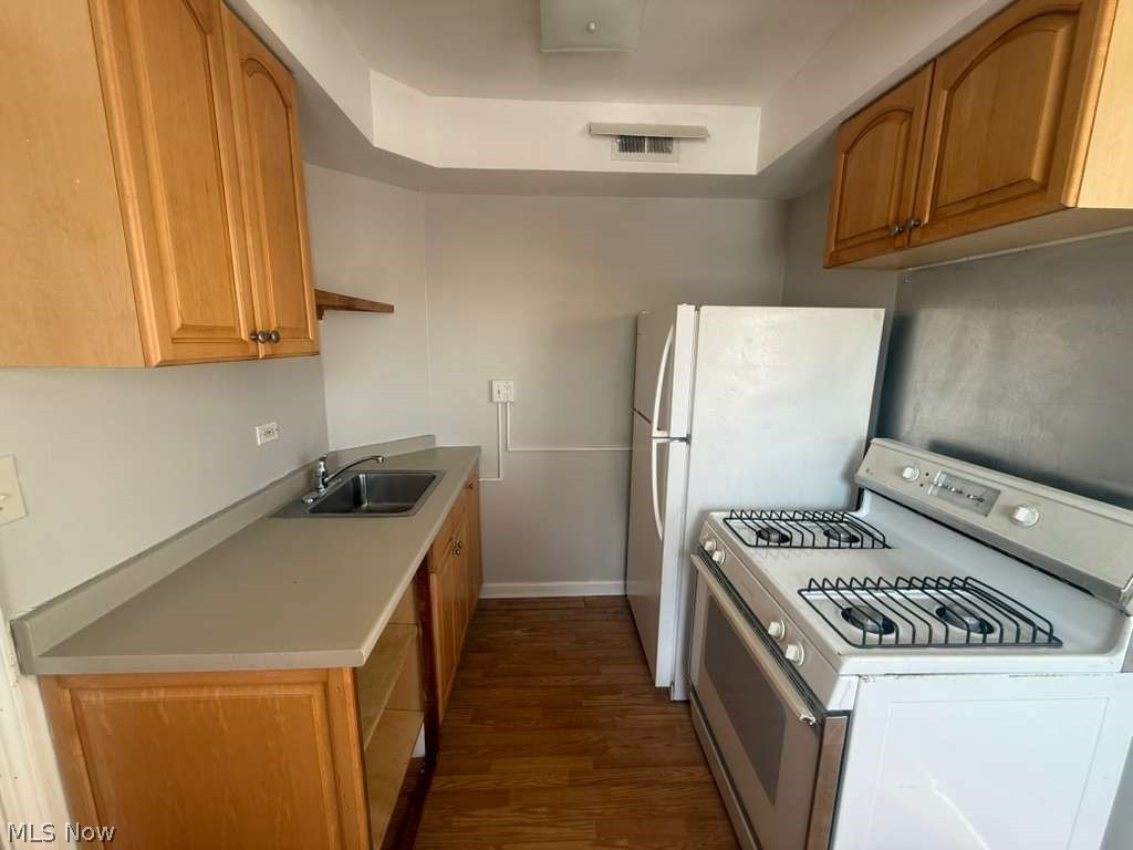 Cedar Centre - Residential Lease