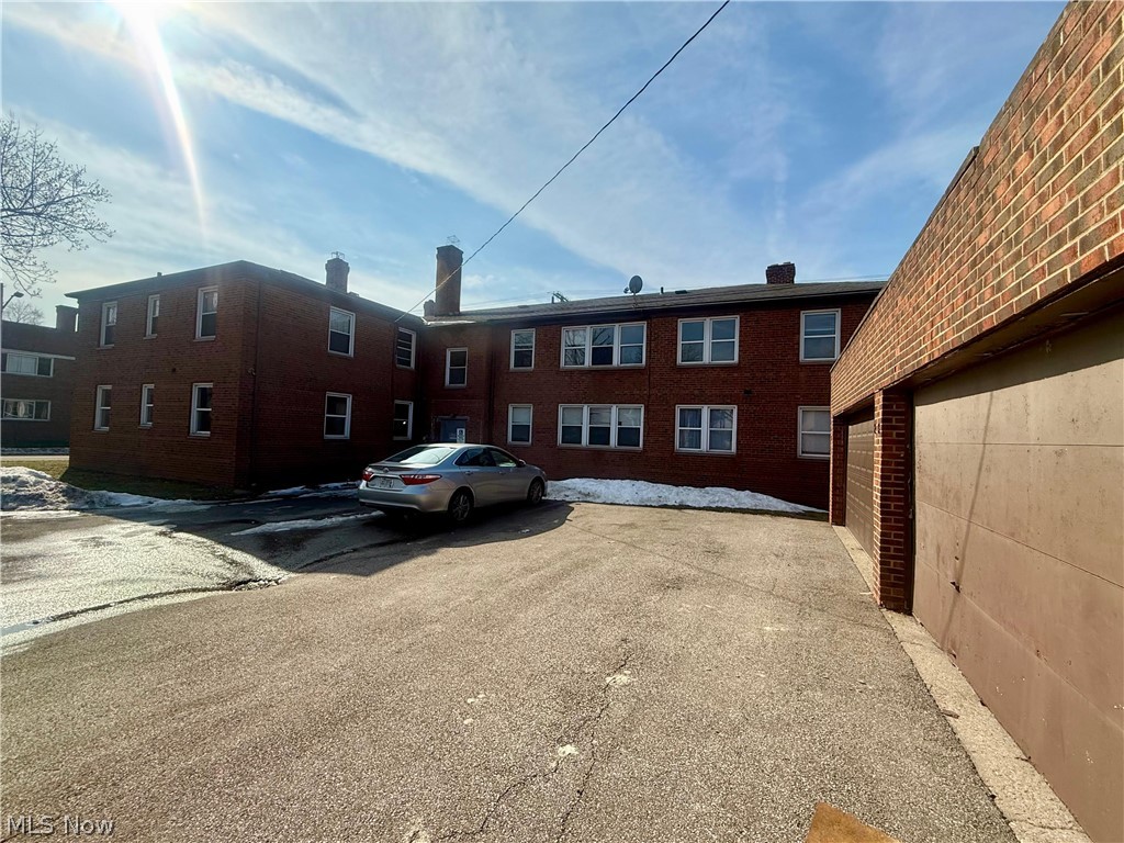 Cedar Centre - Residential Lease