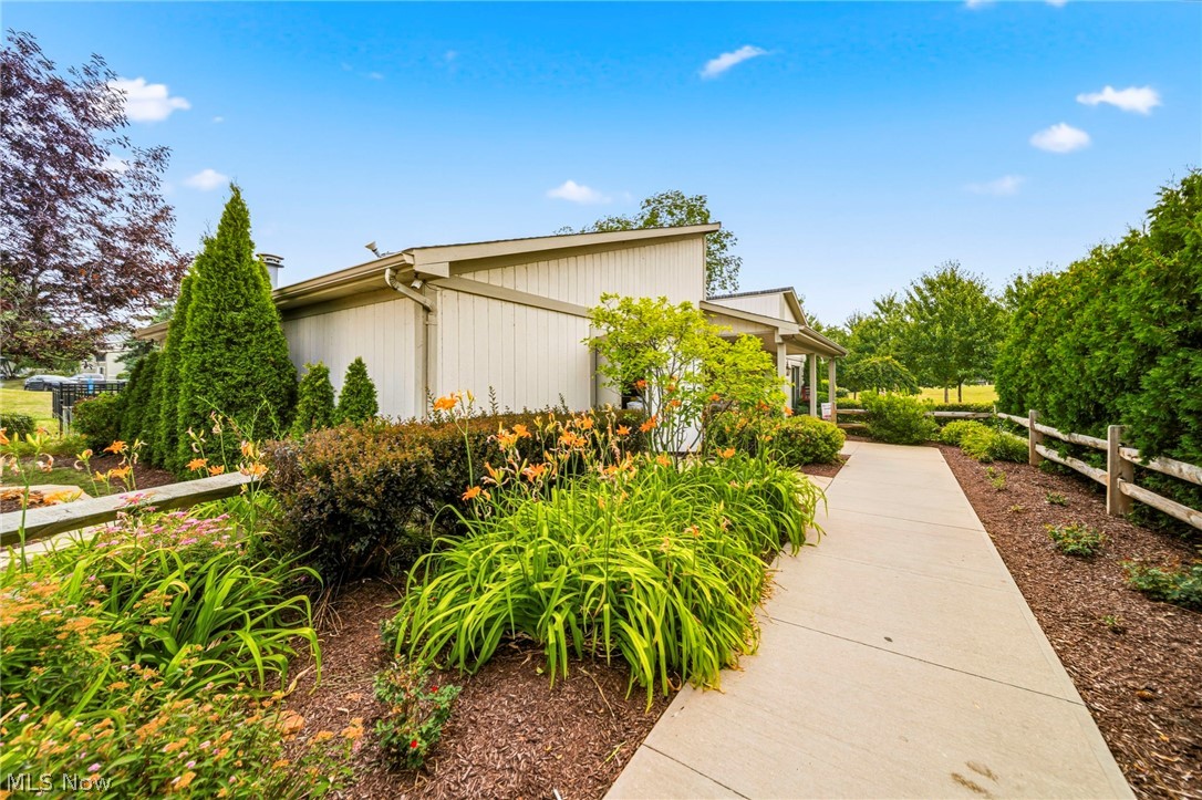 Lockwood Ridge Condo Prcl 2 - Residential