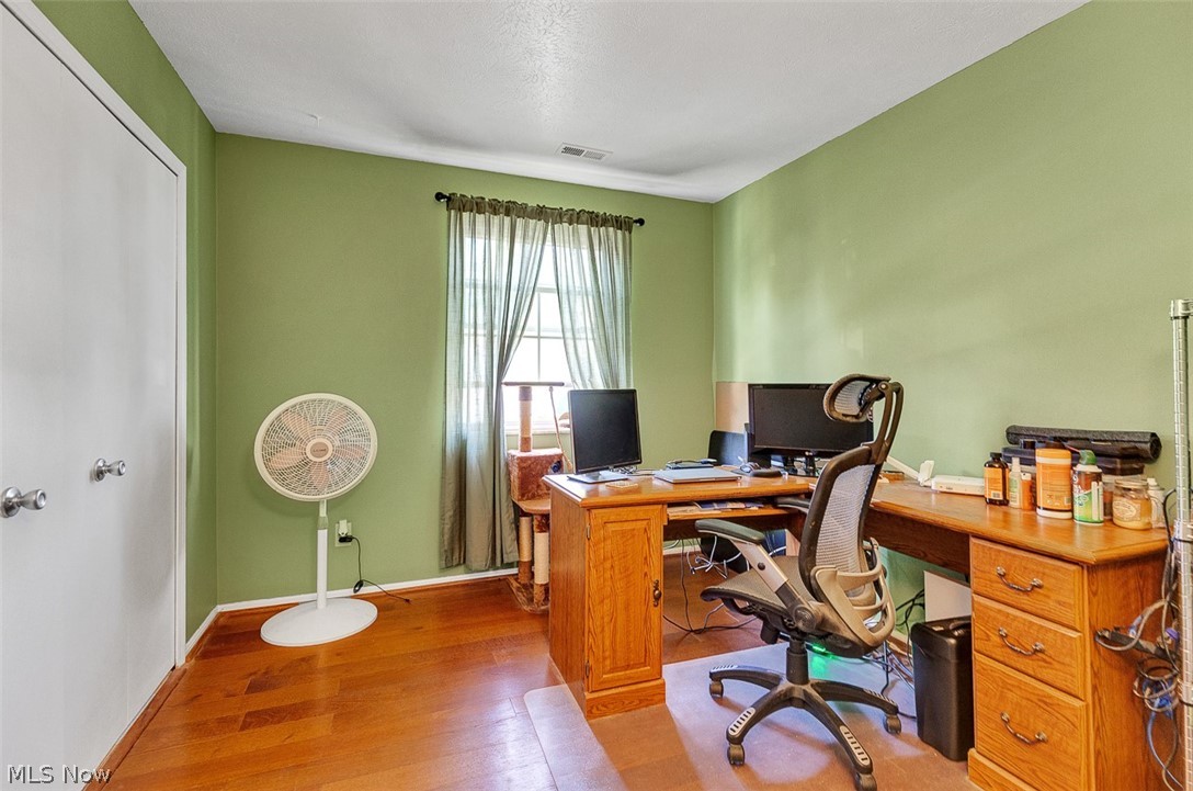 Heritage Circle Condo - Residential