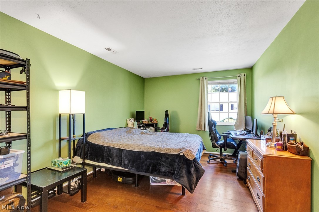 Heritage Circle Condo - Residential