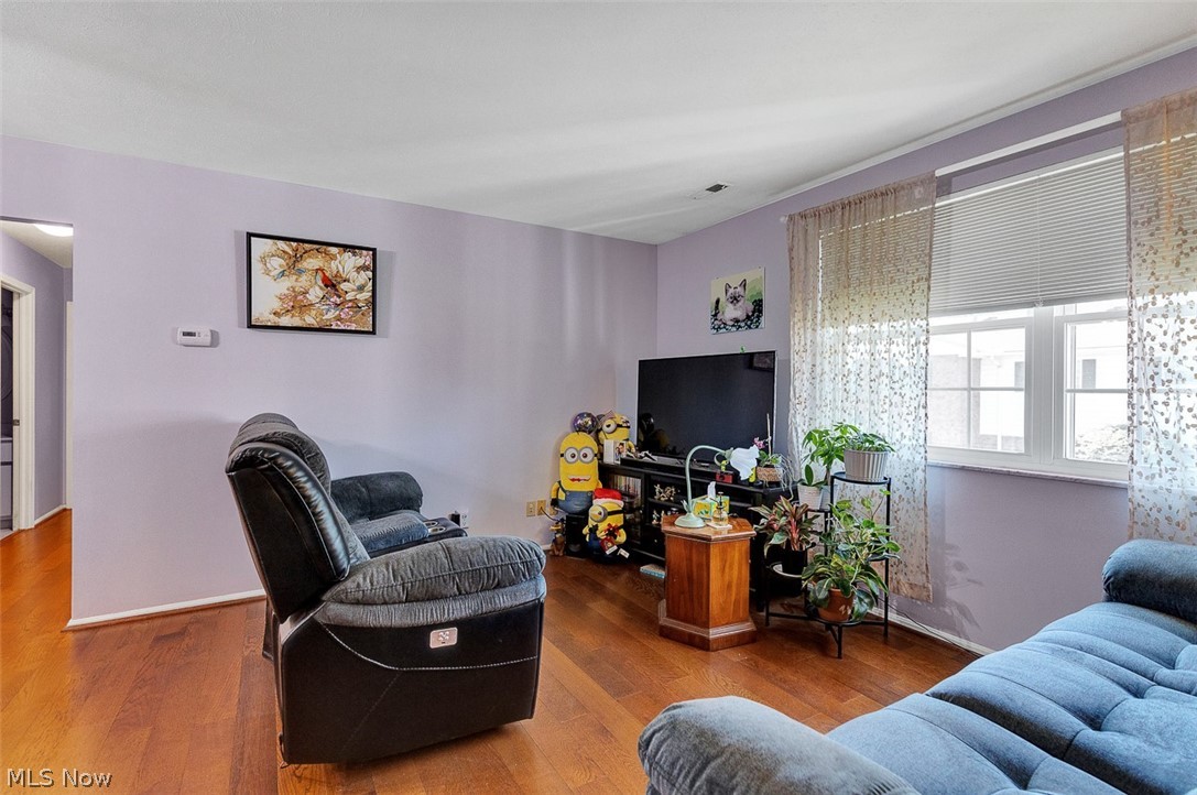 Heritage Circle Condo - Residential