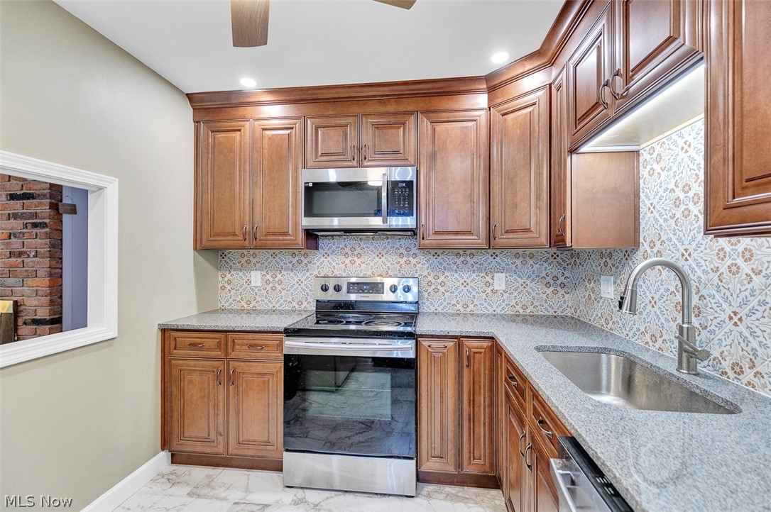 Heritage Circle Condo - Residential