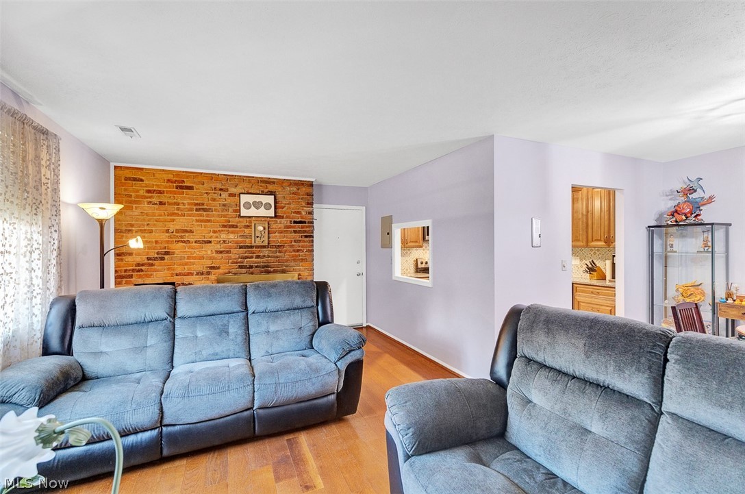 Heritage Circle Condo - Residential
