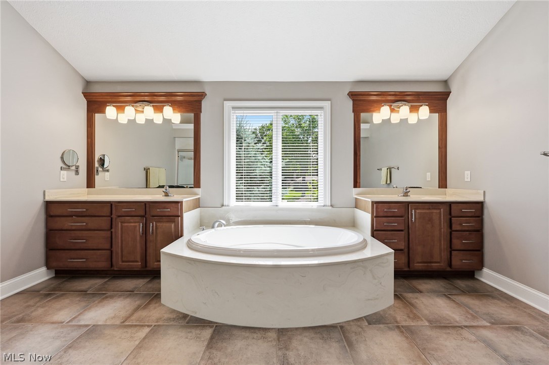 Creekside Ridge - Residential