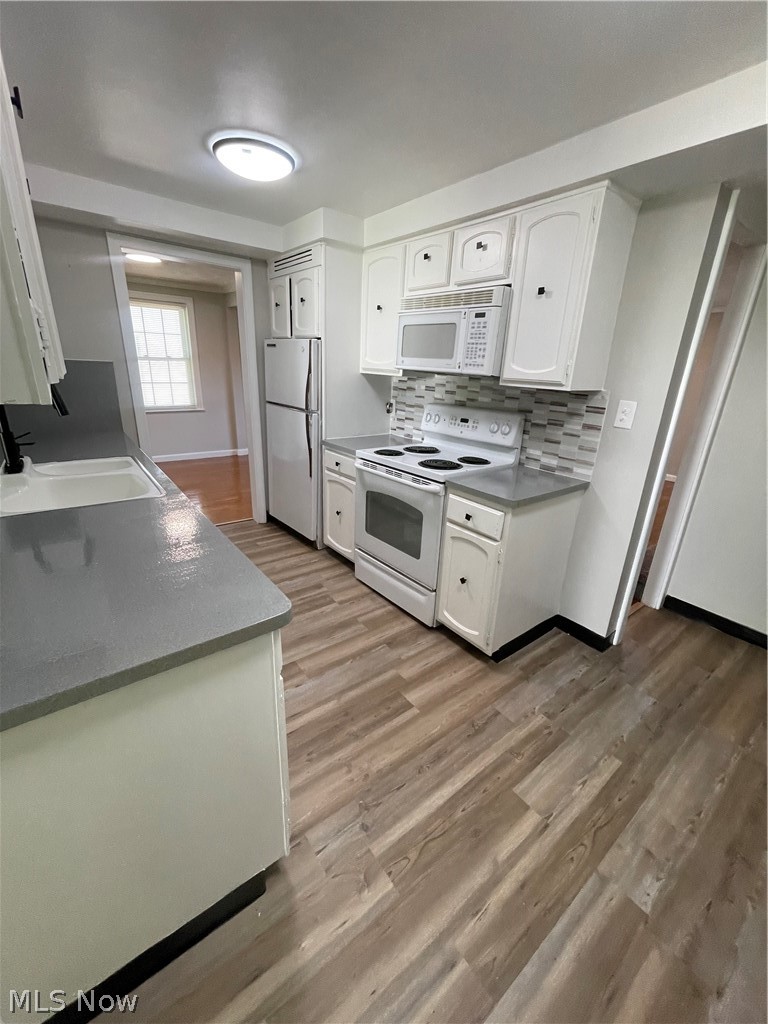 Lyndhurst Manor Sub - Residential