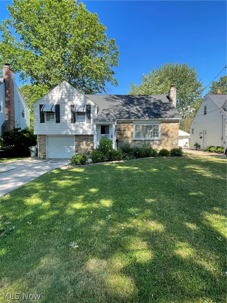 Lyndhurst Manor Sub - Residential