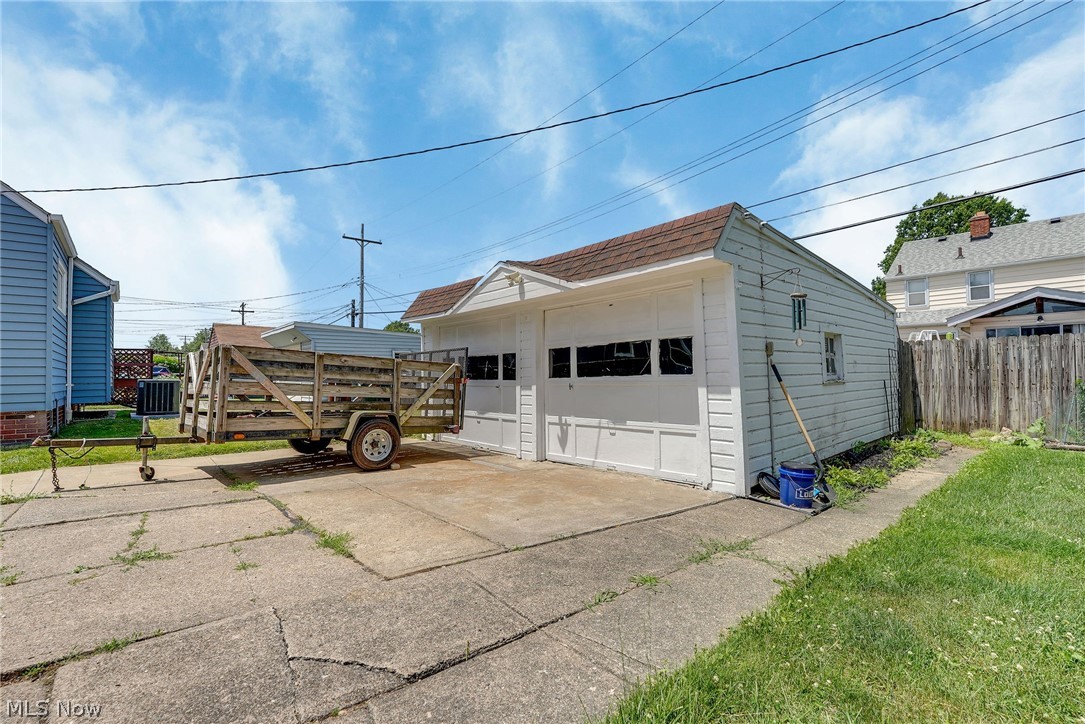 Elworthy-Helwick Companys Abe - Residential