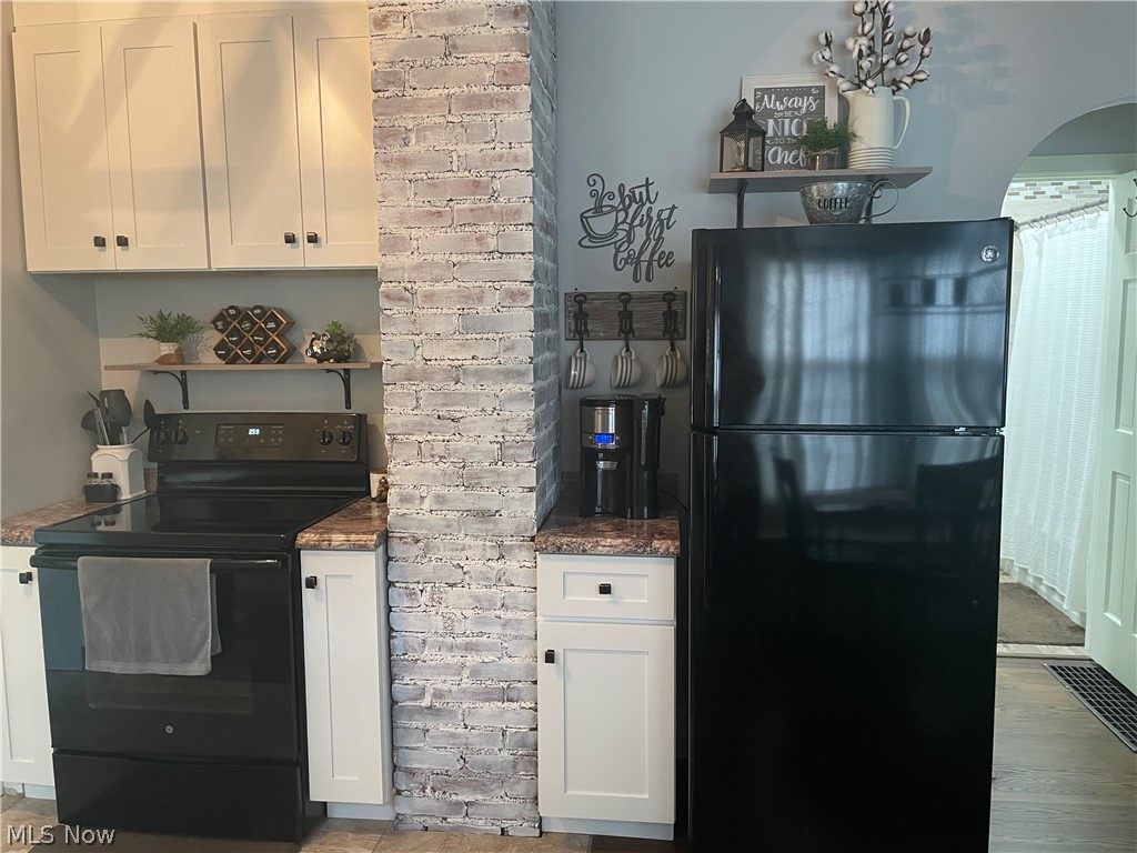 Barberton Realty Co 1st Add - Residential