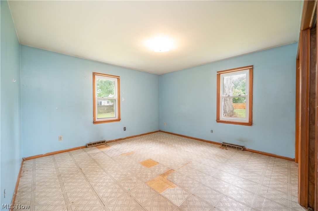 Niles City - Residential