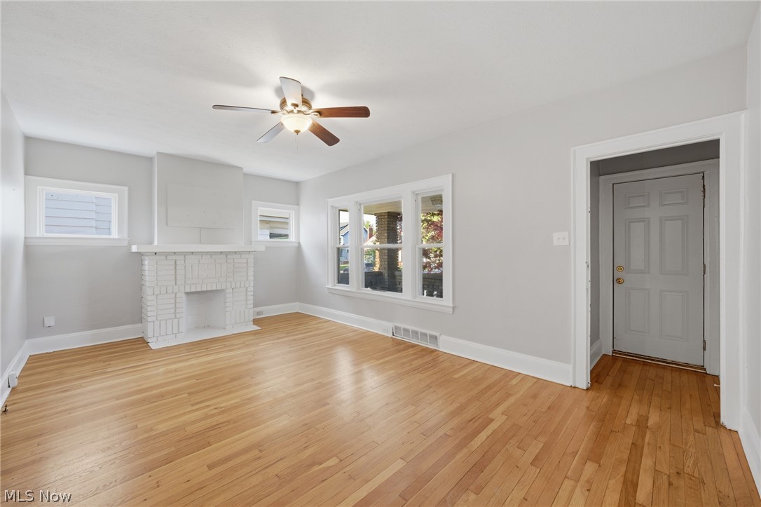 E G Gilberts 01 - Residential Lease
