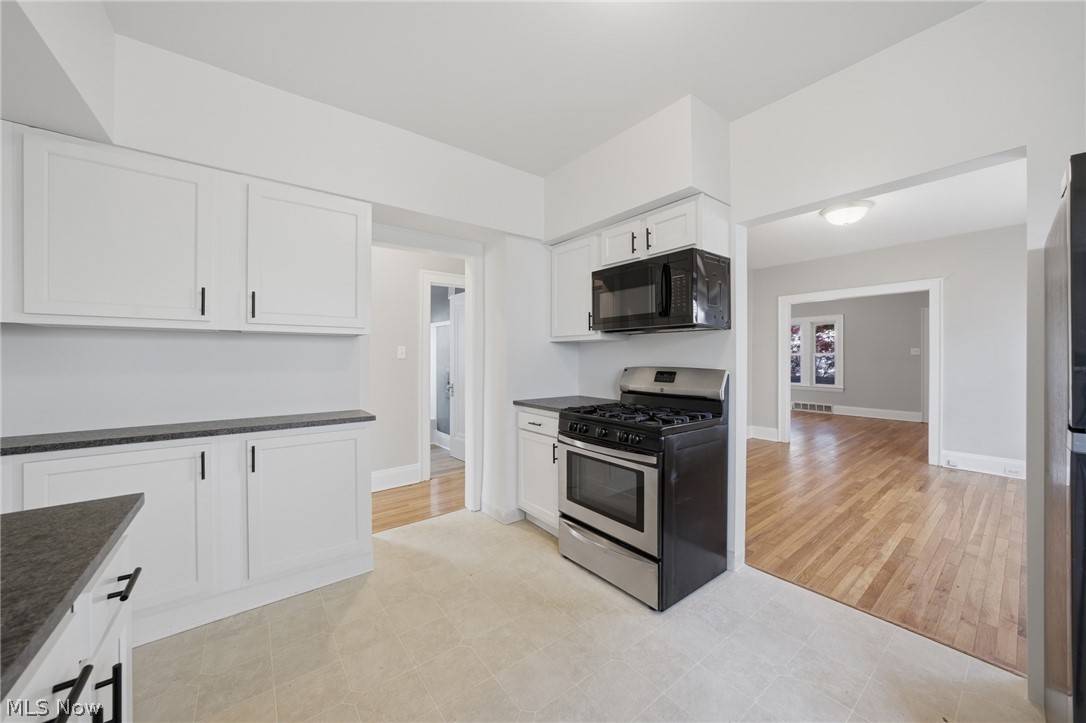E G Gilberts 01 - Residential Lease