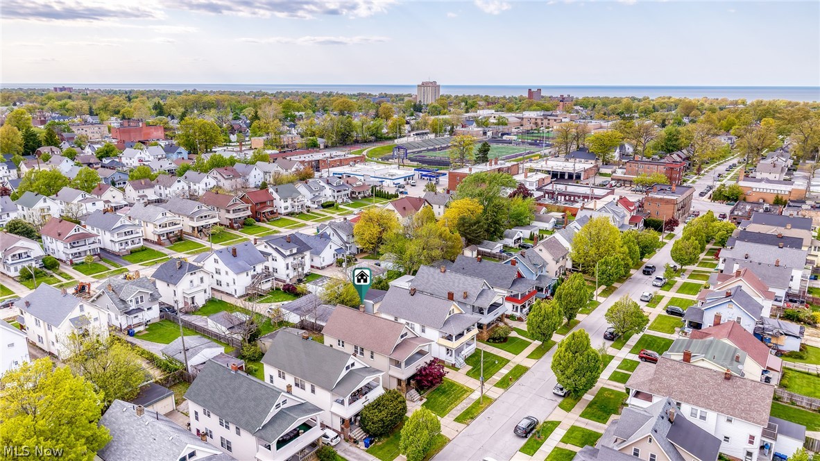 E G Gilberts 01 - Residential Lease