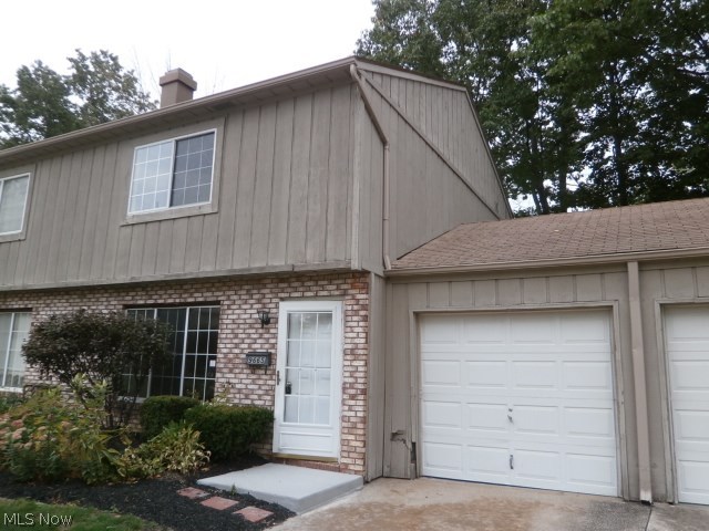 THIS IS A FANNIE MAE HOMEPATH PROPERTY.  UPDATED CONDO WITH EAT-IN KITCHEN, SLIDER LEADS TO REAR DECK THAT OVERLOOKS WOODED AREA.  THERE ARE TWO BEDROOMS UP WITH NEWER CARPETING THROUGHOUT.  THIS IS A GREAT UNIT WORTH TAKING A LOOK AT.