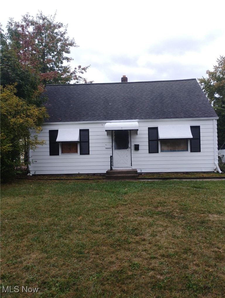 former long term section 8 rental that needs very little to complete, Furnace, hotwater tanker newer.  Perfect for end user or rehabber priced right only looking for principal buyers as we have lost time in the past by wholesalers who could not close and do not want to repeat that scenario.