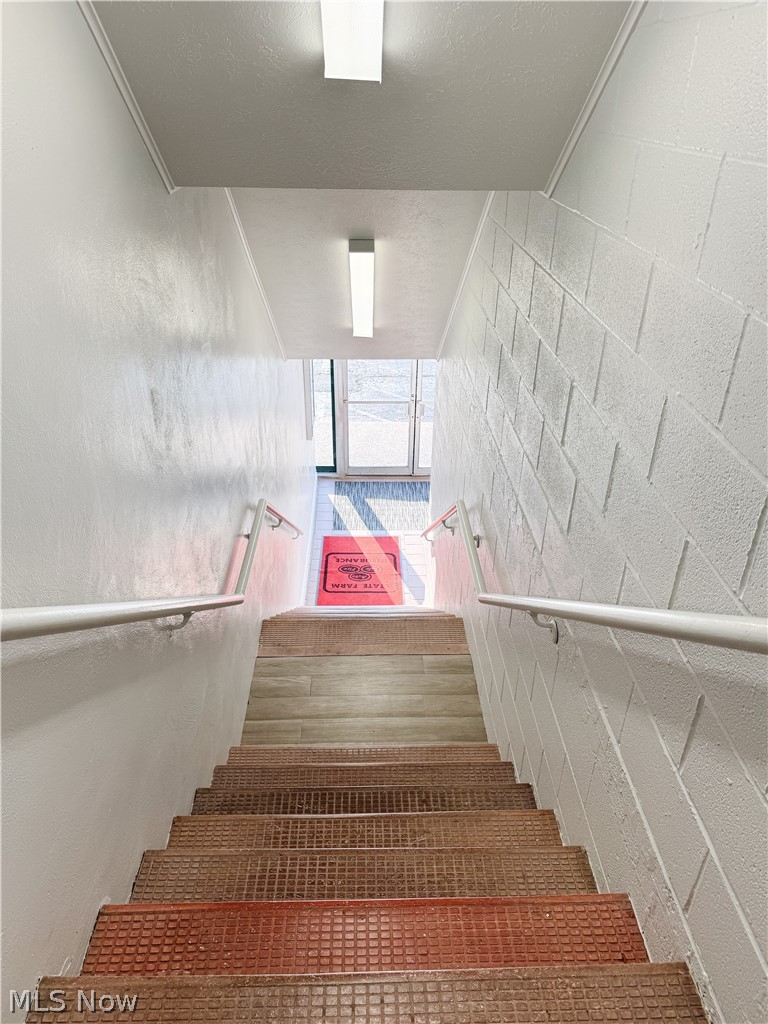 Pleasant View Heights - Commercial Lease
