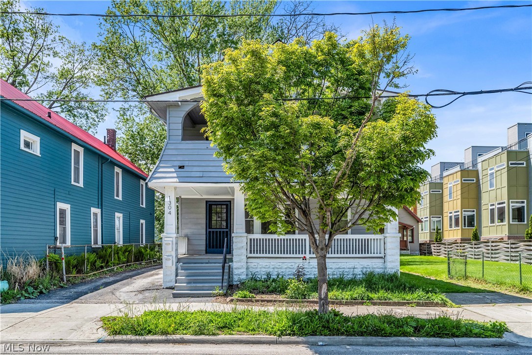 Edgewater Land Co - Residential Income