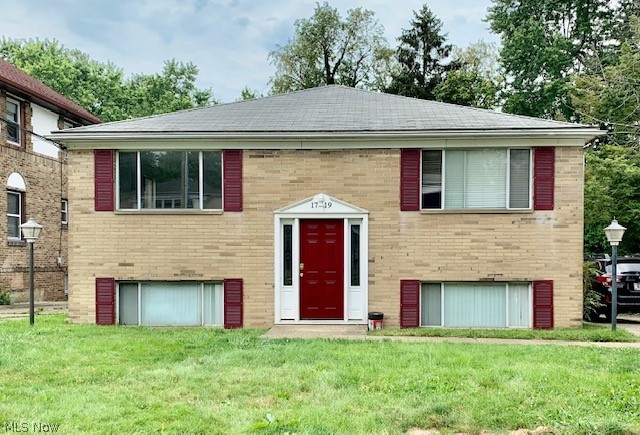 Dont miss this spacious, sunny and bright 2 bedroom 1 bath upstairs apartment! Brand new flooring and paint throughout!  Updated fully applianced kitchen, and spacious bathroom.  Coin operated washer and dryer in the building. One carport space available! Located near Football Hall of Fame, public transportation and interstate access. All adult occupants must apply online for a credit, criminal and eviction history check.  Minimum 2.5X income to rent.  $50 app fee per person. New owner is also currently working on sprucing up yard and common areas as well!