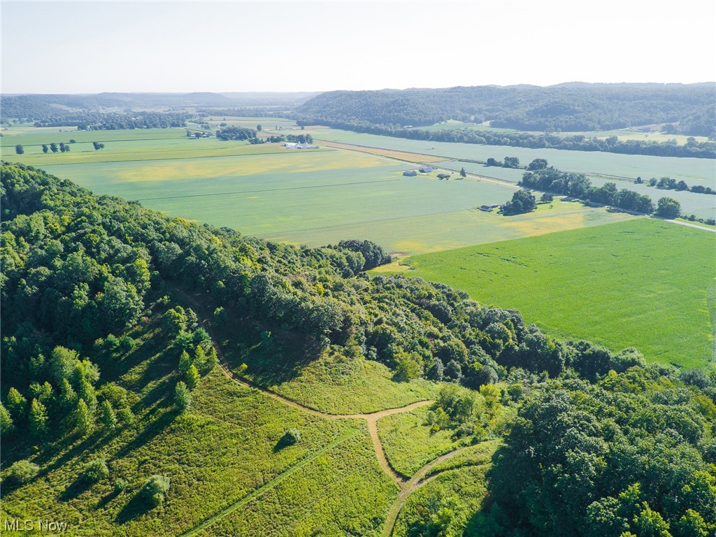 3600 - Land