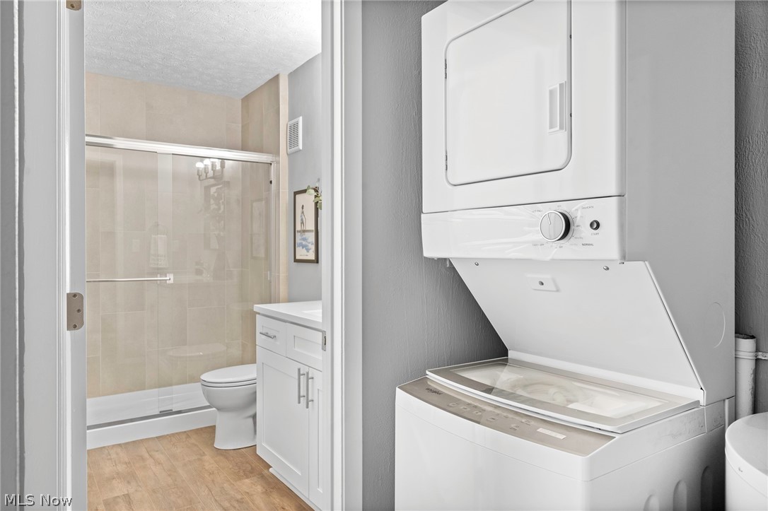 The Standard on Clifton - Residential Lease