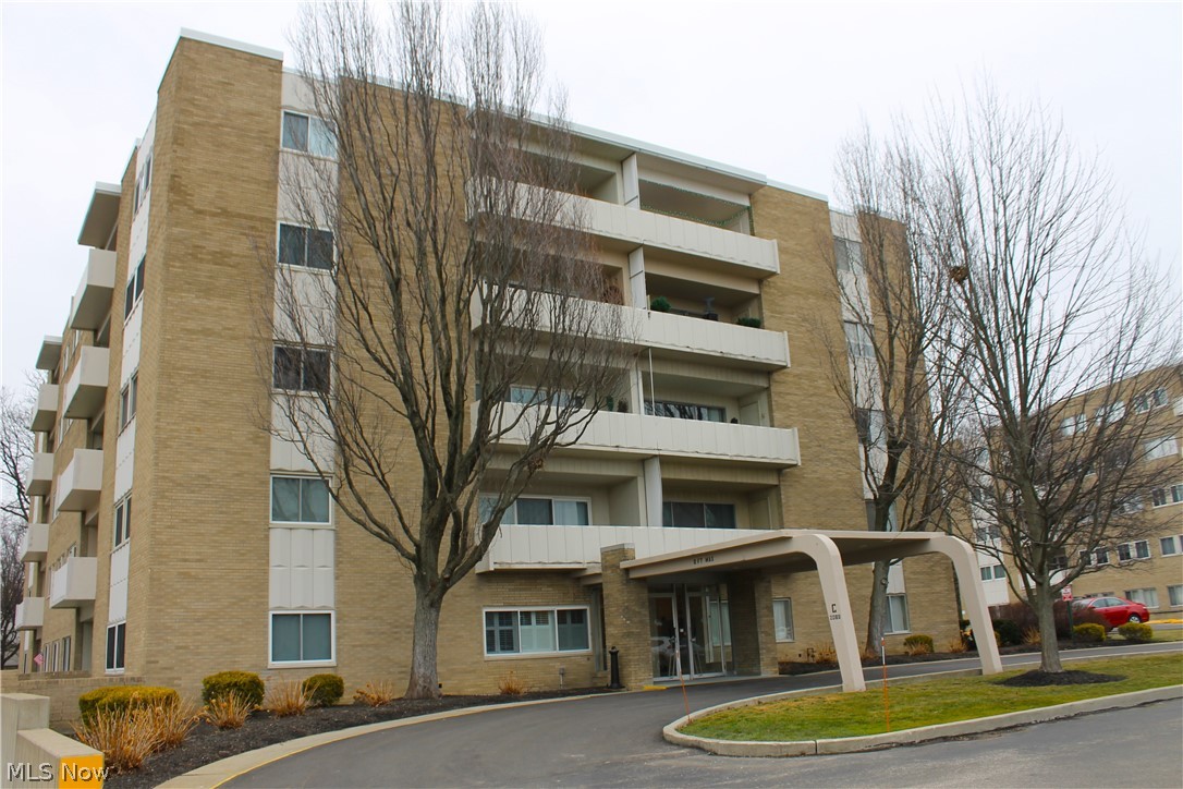 Cliff Towers Condo - Residential