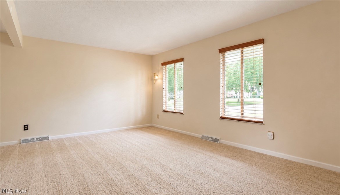 Lake Grove Estates - Residential