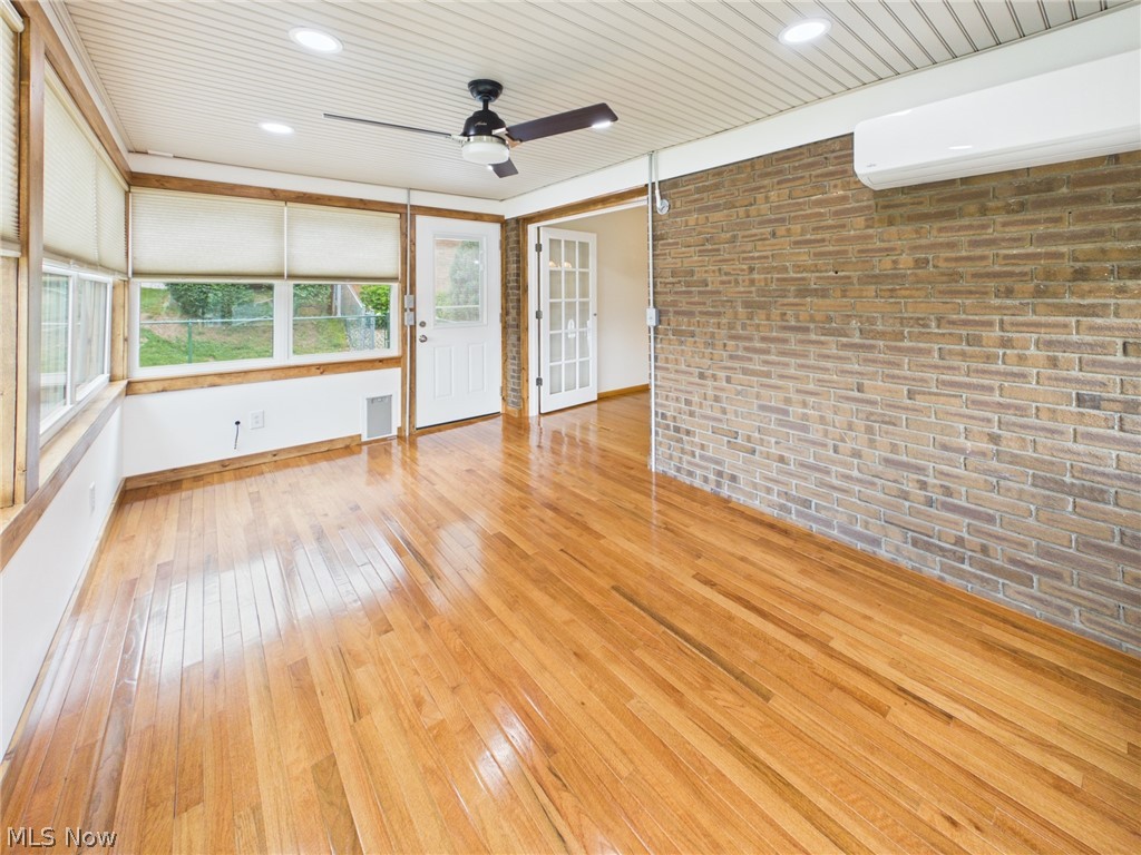Woodhurst Heights Adn - Residential