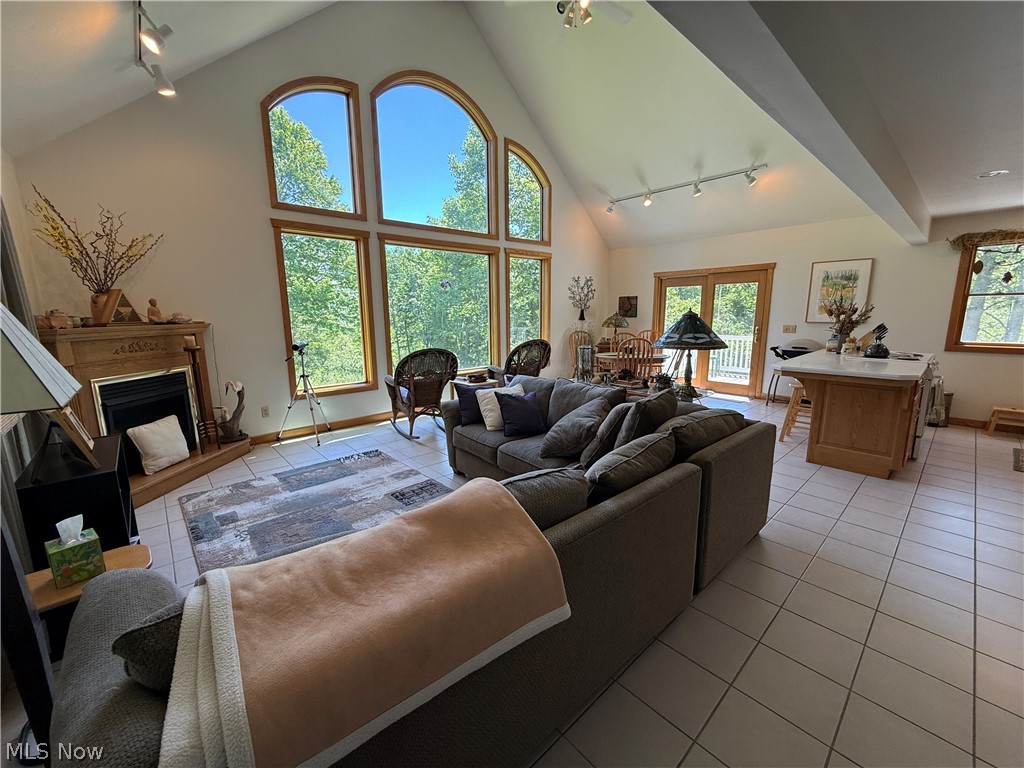LAKE BUCKHORN - Residential
