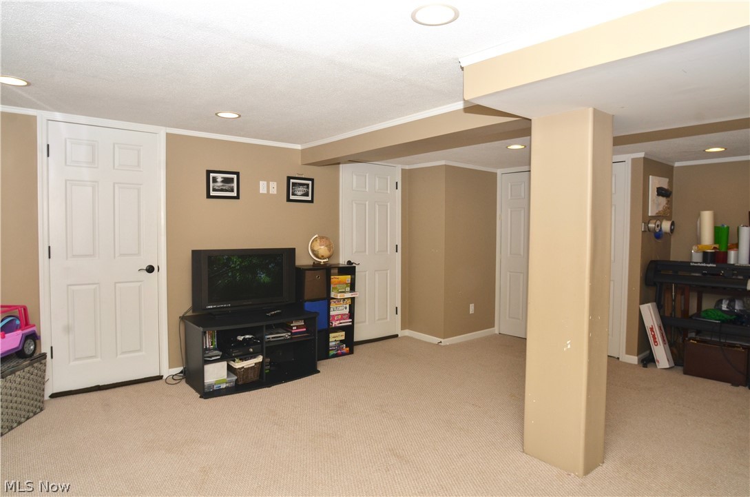Ridgewood 05 - Residential