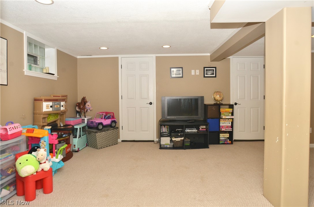 Ridgewood 05 - Residential